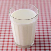 Uống sữa để giảm béo